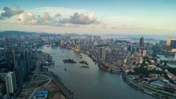 中国日落天空时间珠海城市景观澳门湾航拍全景4k时间
