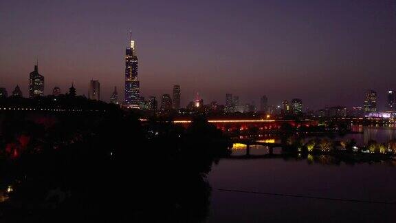 日落夜光南京市区湖滨湾航拍全景