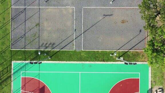 体育中心、篮球场及足球场鸟瞰图