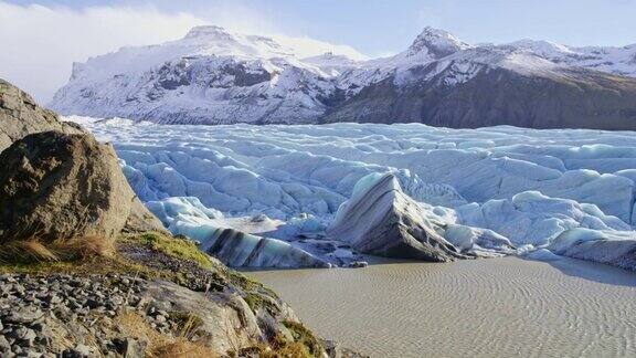 风景优美的高山冰川冰岛