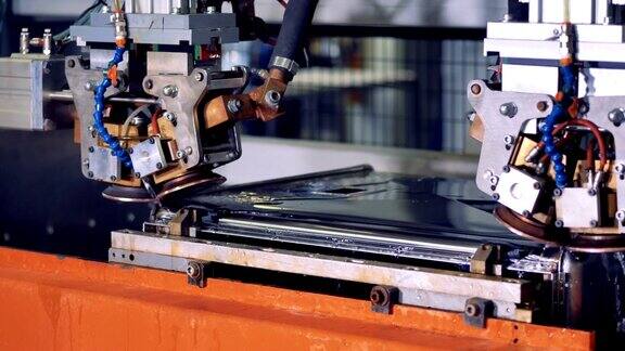 工业机器人设备焊接金属零件