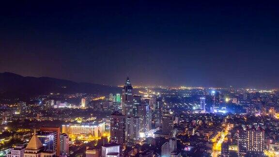 时间推移:南京从白天到晚上高峰时间的鸟瞰图中国