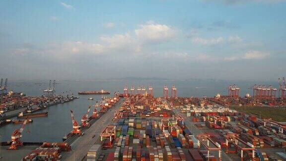中国广州南沙港的俯视图