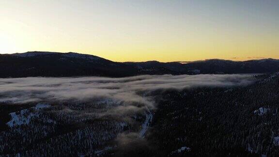 雪山黎明