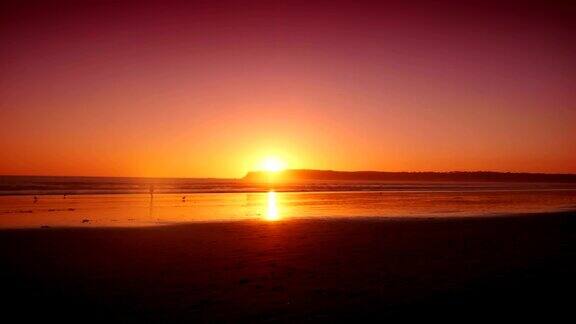 加州海滩的日落时间间隔为4K