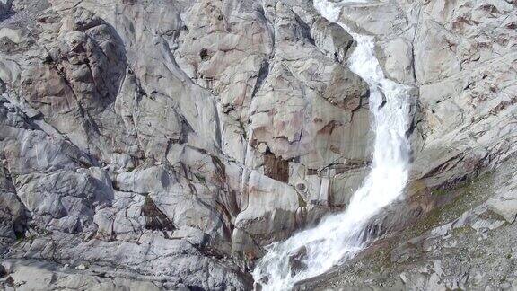 罗讷冰川瀑布鸟瞰图