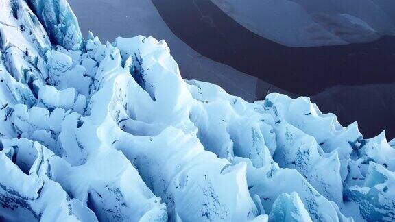冰岛冰川空中景观全球变暖和气候变化概念大自然中的巨大冰块