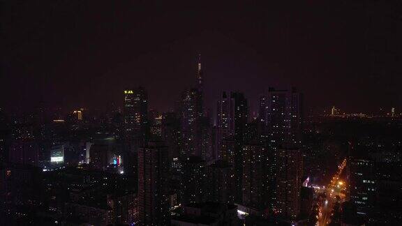 夜间时间南京市市中心小区交通街道航拍4k中国