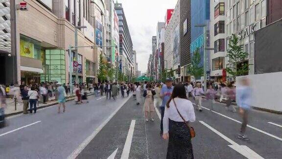 4K延时:日本东京银座人行横道的十字路口挤满了行人