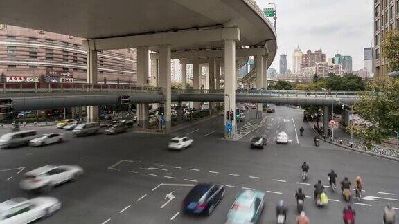 时光流逝高速公路和中国上海的交通