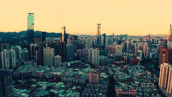鸟瞰中国深圳的金融区和银行大楼