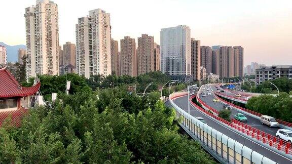 4K-城市在黄昏的时间流逝从公路交通到古建筑建筑公园福州福建中国