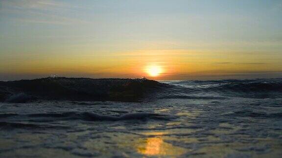 美丽的日落在波罗的海俄罗斯