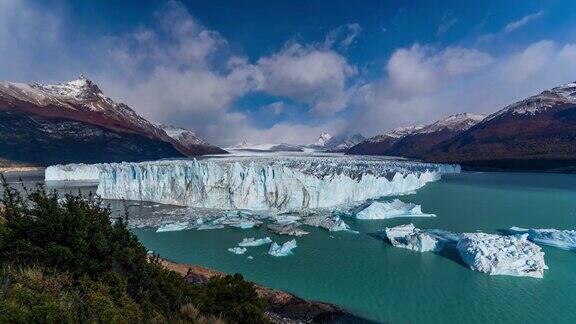 佩里托莫雷诺冰川靠近埃尔卡拉法特巴塔哥尼亚阿根廷