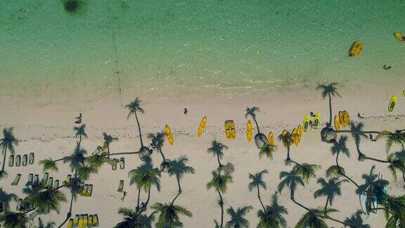 天堂热带岛屿海滩蓬卡纳多米尼加共和国水上休闲娱乐活动航拍录像