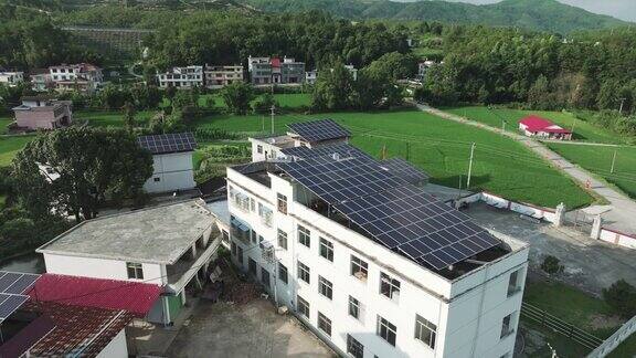 村庄屋顶太阳能