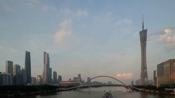 广州海心大桥的时间流逝