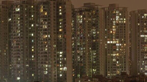 深圳住宅窗户的夜景