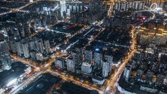 城市在夜晚的超级瞬间