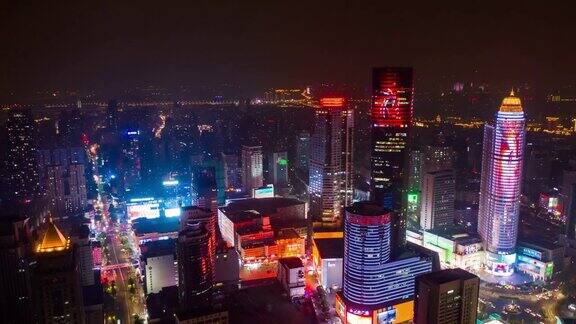 夜景时间照亮了南京市区著名的步行广场交通街道航拍时间跨度为4k中国全景