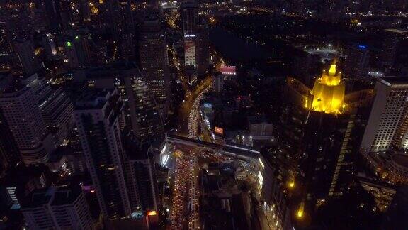 空中城市夜间交通