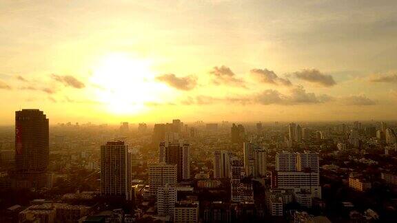 夕阳下的曼谷空中