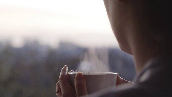 用一杯热茶说早安
