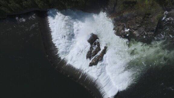 水力发电大坝鸟瞰图不列颠哥伦比亚省加拿大