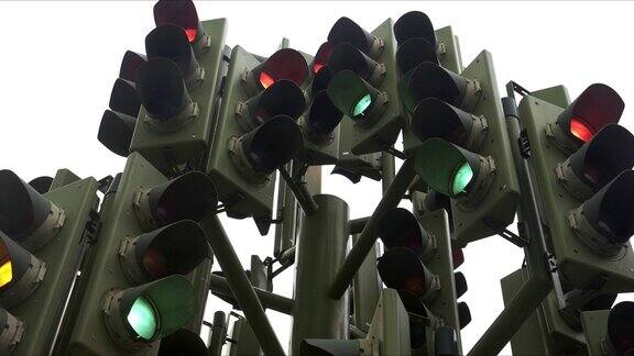 复杂的交通信号灯