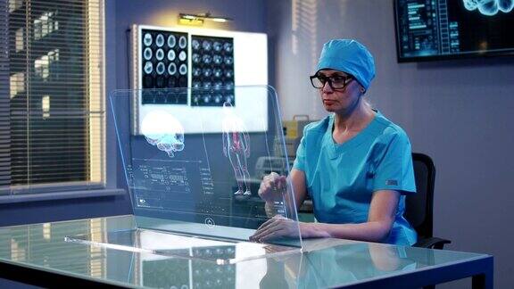 外科医生使用透明显示屏