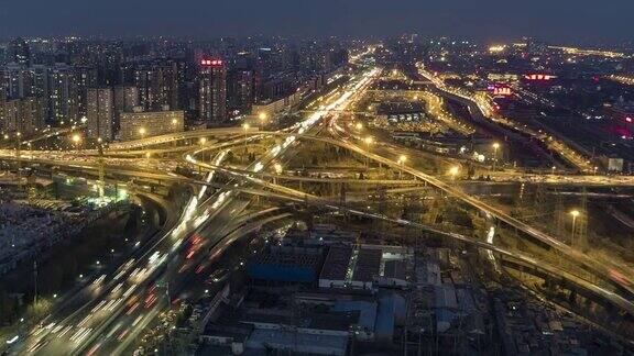 下潘路交叉口四惠桥白天和晚上的过渡北京中国