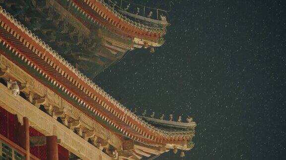 雪夜中的中国古建筑