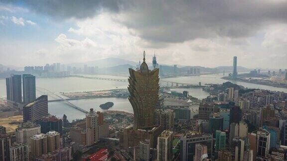 阳光明媚的一天澳门城著名的市中心航拍全景4k时间推移中国