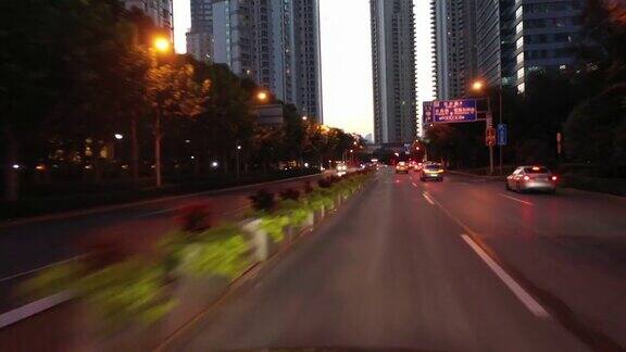实时汽车驾驶在陆家嘴金融区中国上海
