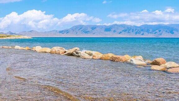 中国新疆塞勒姆湖的自然景观