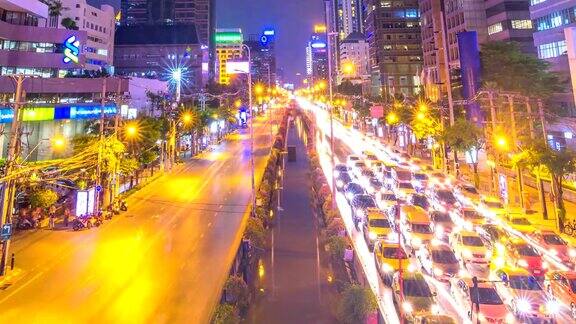 泰国曼谷夜间交通繁忙