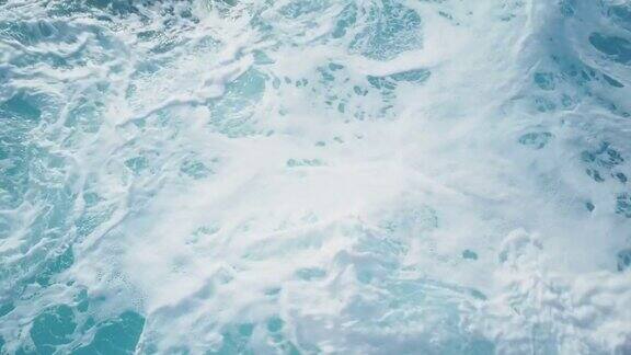 海浪无人机拍摄的航拍视频…翡翠海岸撒丁岛意大利