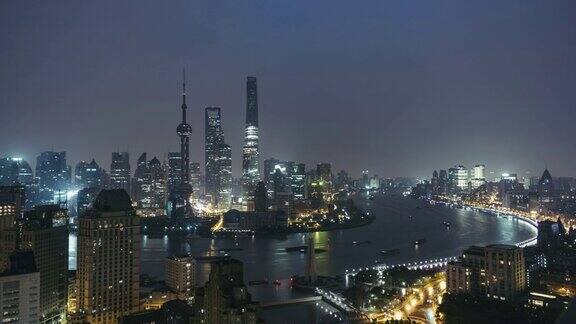上海市中心夜晚到黎明的过渡上海中国