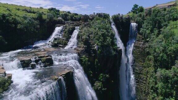 全景路线中的瀑布南非里斯本瀑布