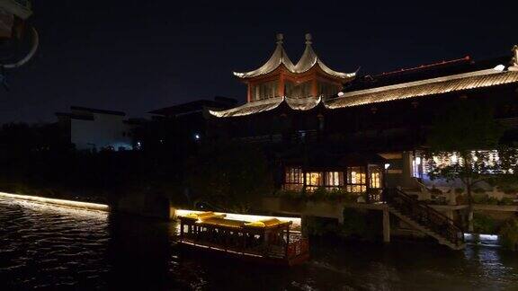 夜间照明南京古城庙河船交通全景4k中国