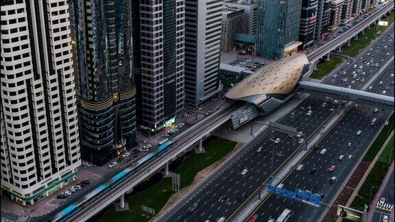 时间流逝鸟瞰迪拜的交通