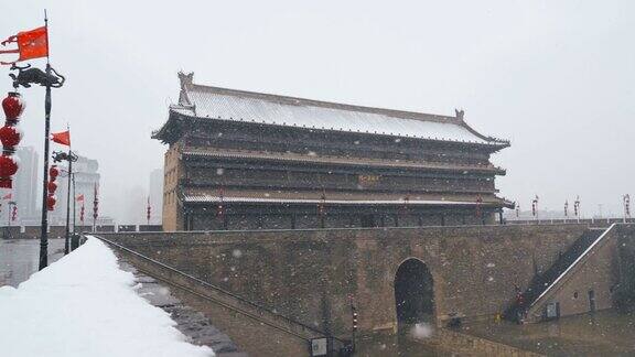 西安古城墙在雪中国