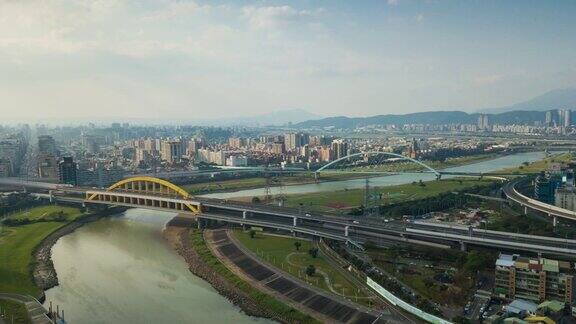 昼光台北市景河流桥梁建设航拍全景4k时间推移台湾