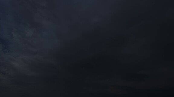 夜间有雷雨云和闪电4k间隔拍摄循环