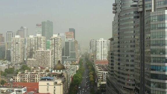 晴朗的一天南京市中心交通街道航拍全景4k中国