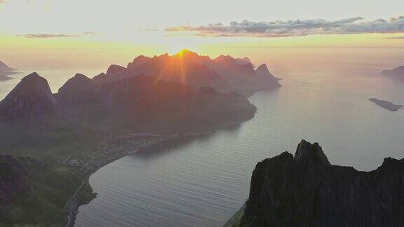 挪威Senja岛的风景鸟瞰图