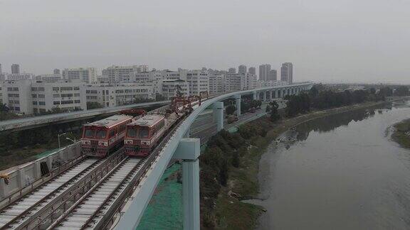 高架桥铺设铁路