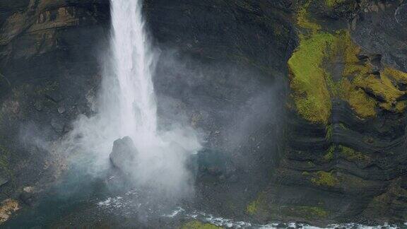 冰岛高地的海弗斯瀑布特写