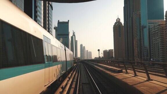 迪拜地铁交通