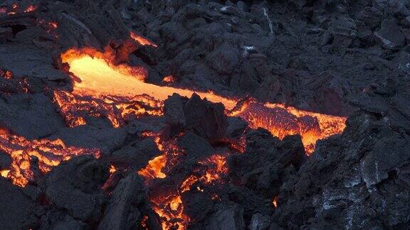 冰岛火山喷发